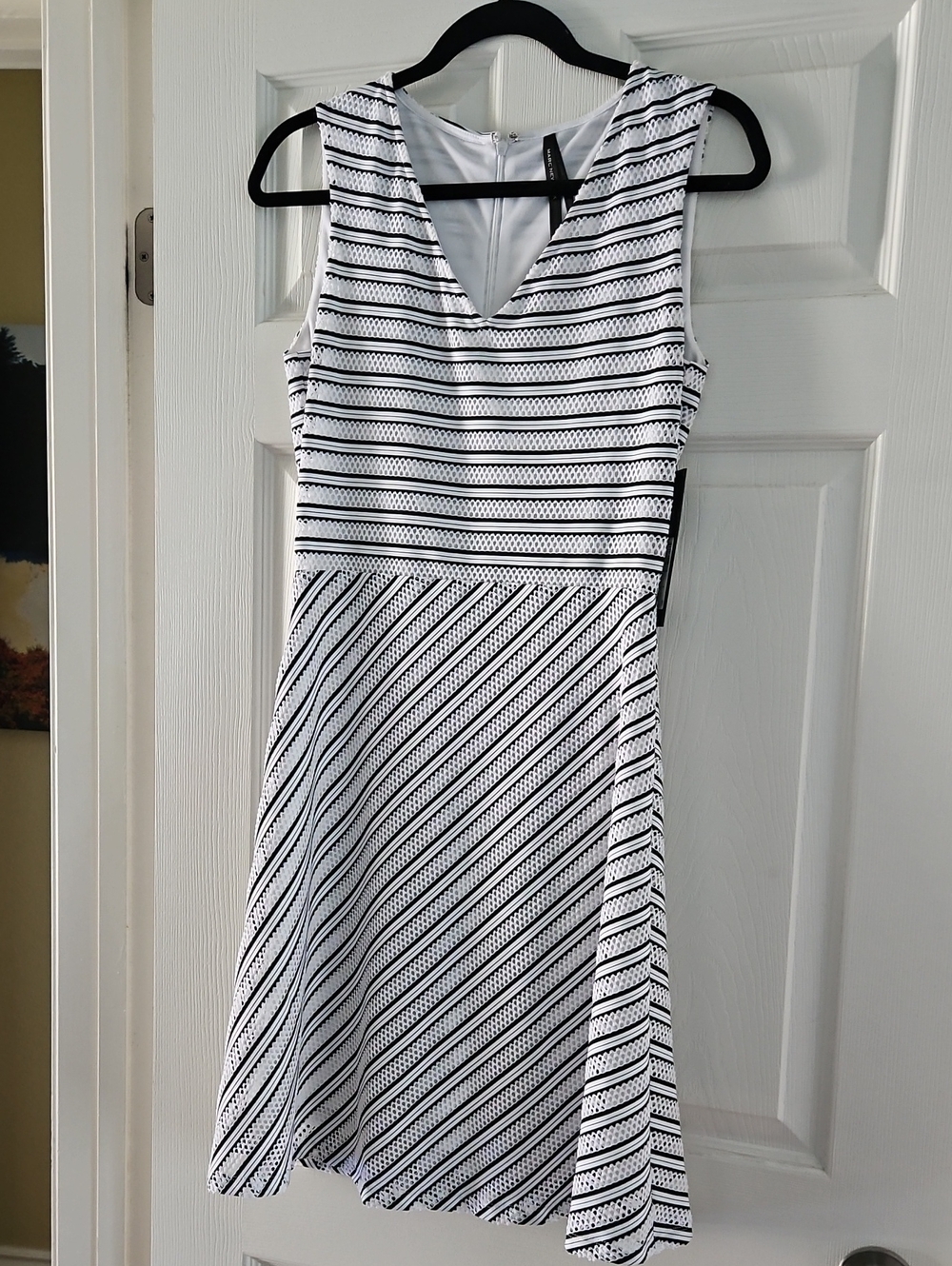 Nwt Andrew Marc Classic Black & White Striped V-Neck Dress